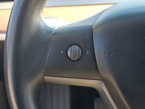 Used 2018 Tesla Model 3 Long Range image 24