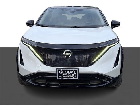 Used 2023 Nissan Ariya FWD image 2