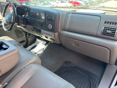 Used 2005 Ford F250 Lariat AWD/4WD image 16