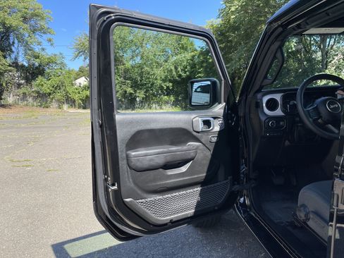 Used 2024 Jeep Wrangler Sport S w/ Convenience Group image 31