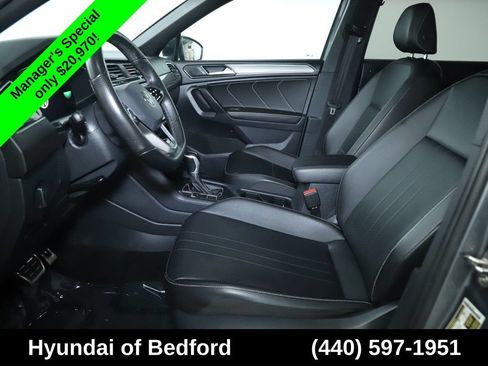 Used 2023 Volkswagen Tiguan SE R-Line FWD image 21