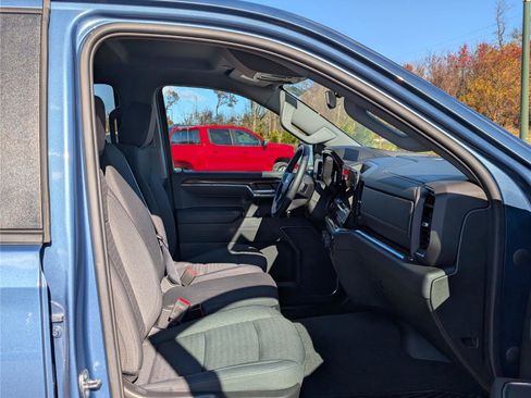 Certified 2024 Chevrolet Silverado 1500 LT image 11