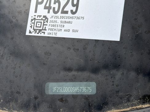 Used 2025 Subaru Forester Premium AWD/4WD image 3