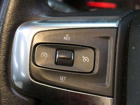 Used 2020 Chevrolet Blazer LT FWD image 21