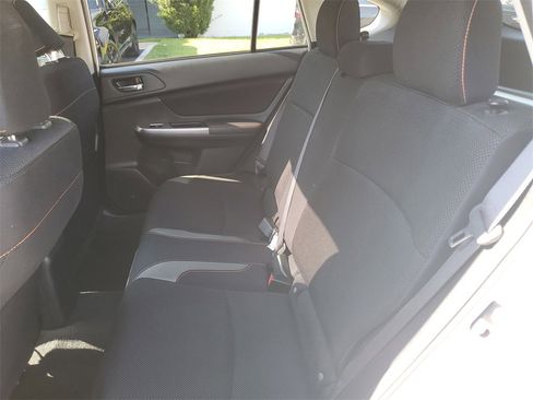 Used 2017 Subaru Crosstrek 2.0i Premium w/ Moonroof Package image 12