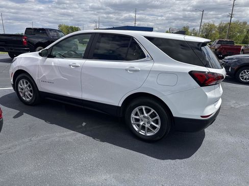 Used 2024 Chevrolet Equinox LT w/ LPO, Floor Liner Package FWD image 5