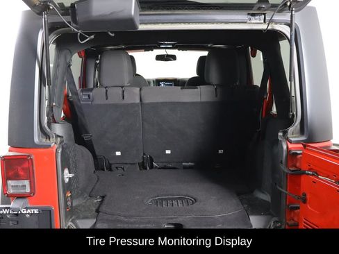 Used 2018 Jeep Wrangler Unlimited Sport S AWD/4WD image 16