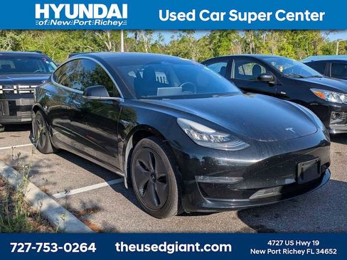 Used 2018 Tesla Model 3 Mid Range image 4