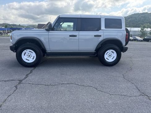 New 2026 Ford Bronco Heritage Edition AWD/4WD image 3