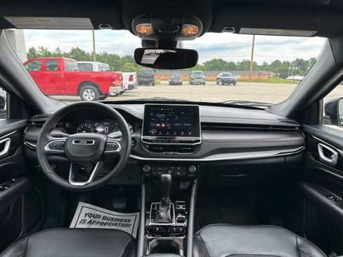 Certified 2025 Jeep Compass Trailhawk AWD/4WD image 32
