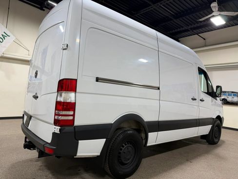 Used 2018 Mercedes-Benz Sprinter 2500 image 16