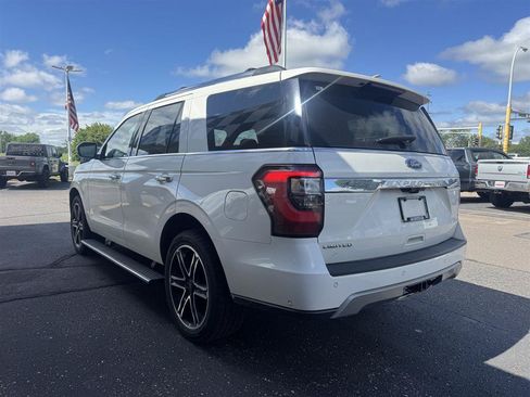 Used 2021 Ford Expedition Limited AWD/4WD image 2