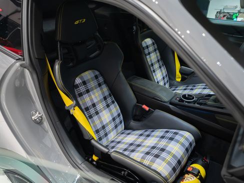 Used 2022 Porsche 911 GT3 RWD image 29
