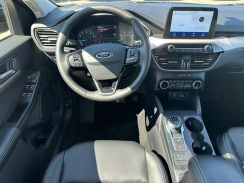 Used 2022 Ford Escape SEL image 14