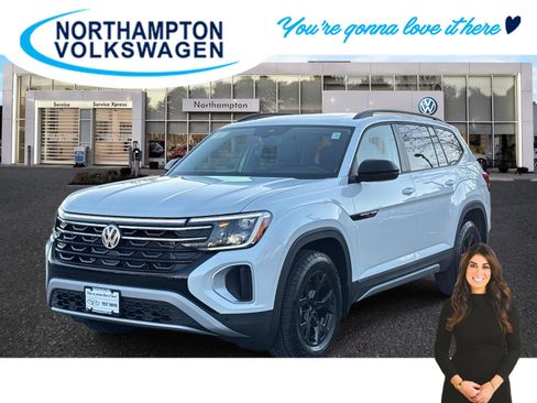 New 2026 Volkswagen Atlas Peak Edition image 1