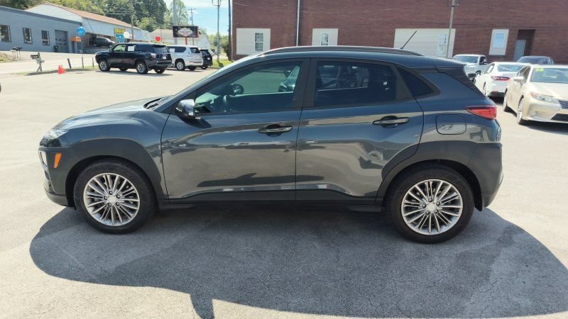 Used 2018 Hyundai Kona SEL w/ SEL Tech Package 02 AWD/4WD image 2