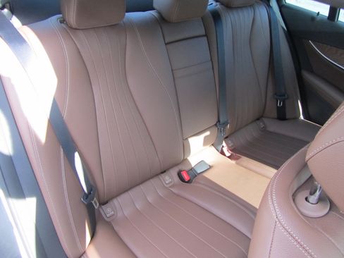 Used 2017 Mercedes-Benz E 300 image 24