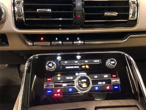 Used 2024 Lincoln Navigator Reserve image 26