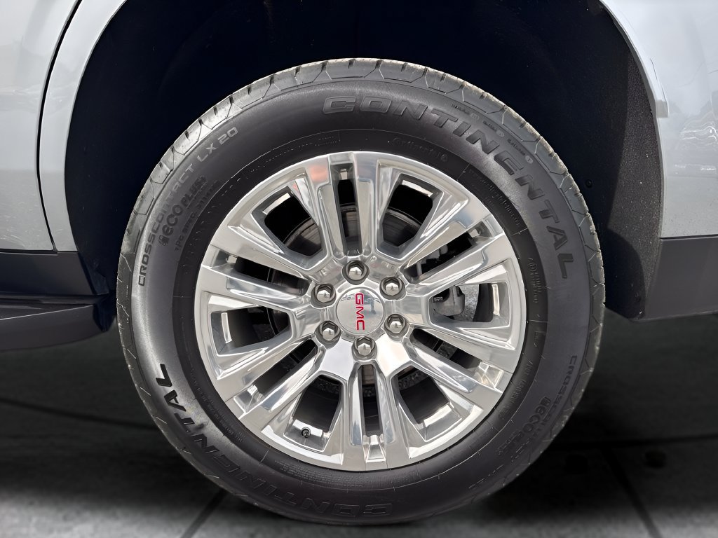 Used 2025 GMC Yukon Denali RWD image 35