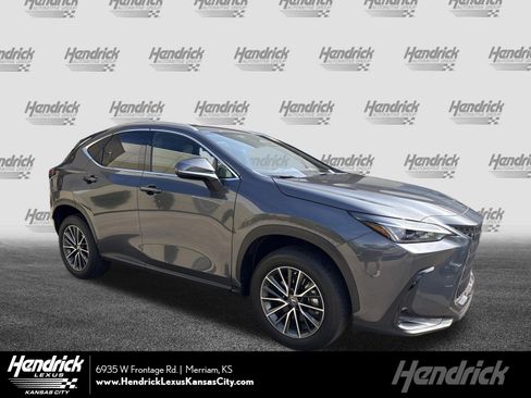 Used 2023 Lexus NX 250 FWD w/ Towing Package (2000 Lbs) image 1
