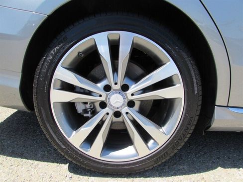 Used 2016 Mercedes-Benz C 300 Sedan image 26