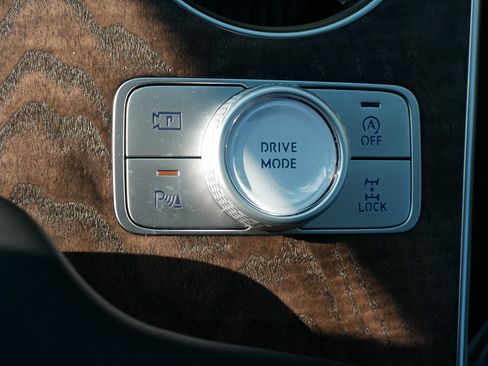 New 2025 Genesis GV80 3.5T Prestige image 8