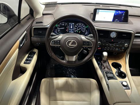 Used 2019 Lexus RX 350L w/ Premium Package image 18