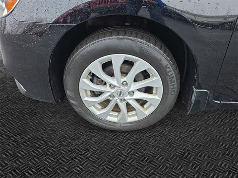 Used 2019 Nissan Sentra SV image 10