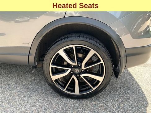 Used 2018 Nissan Rogue Sport SL AWD/4WD image 9