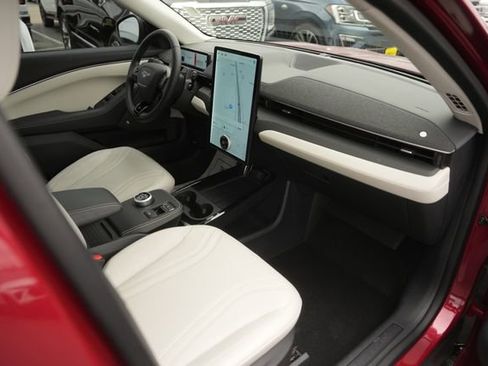 Used 2024 Ford Mustang Mach-E Premium image 17