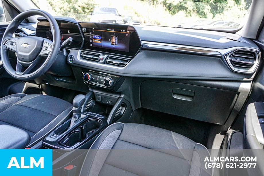 Used 2025 Chevrolet TrailBlazer LT FWD image 23