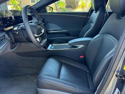 Used 2024 Lucid Air Touring AWD/4WD image 28