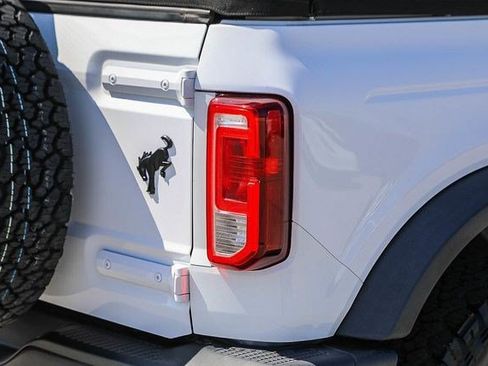 Used 2024 Ford Bronco Black Diamond AWD/4WD image 9