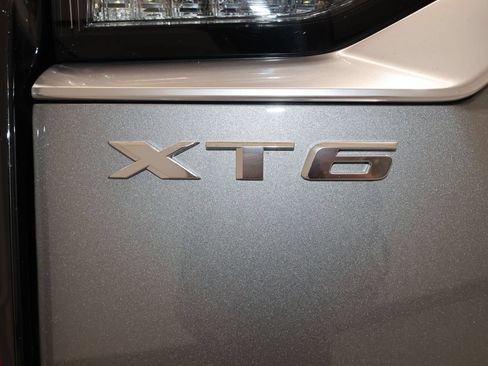 Certified 2025 Cadillac XT6 Sport w/ Platinum Package AWD/4WD image 36