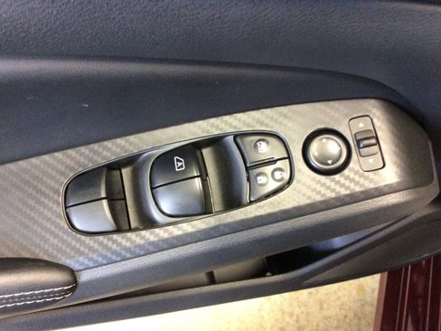 Used 2024 Nissan Altima 2.5 SV image 12