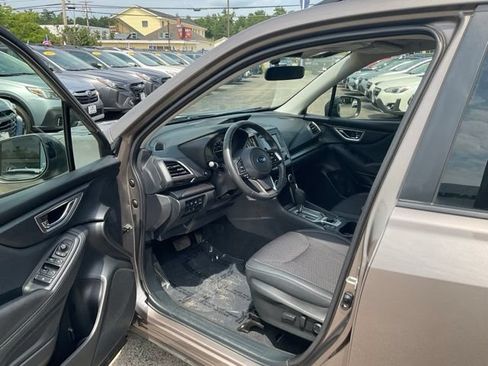 Certified 2023 Subaru Forester Premium AWD/4WD image 14