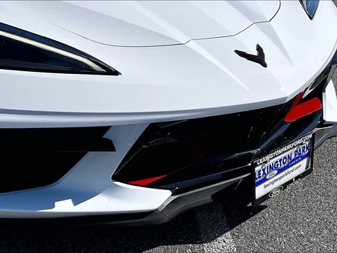 Used 2022 Chevrolet Corvette Stingray Preferred Cpe w/ Engine Appearance Package RWD image 31