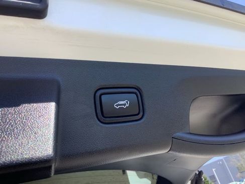 Certified 2023 Hyundai Tucson SEL w/ Convenience Package image 11