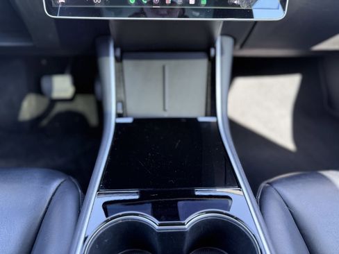 Used 2020 Tesla Model 3 Long Range image 18