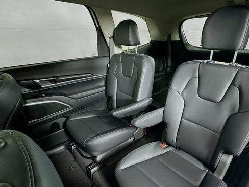 New 2025 Kia Telluride S image 26