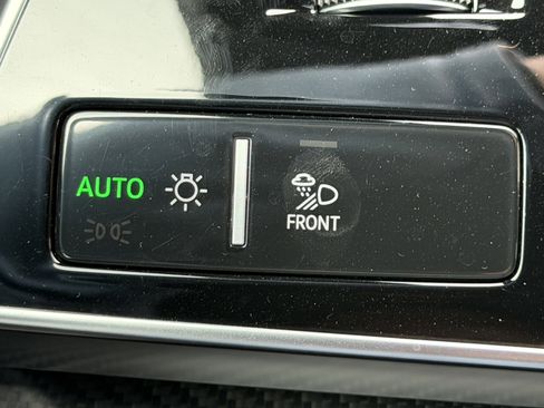 Used 2024 Audi RS Q8 image 34