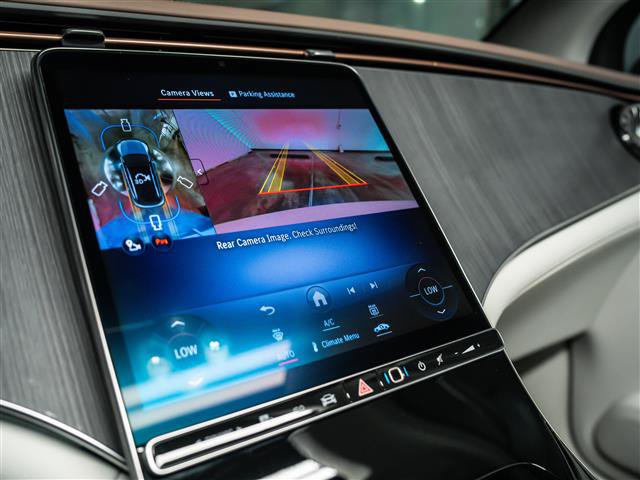 Used 2025 Mercedes-Benz EQE 350+ SUV image 25