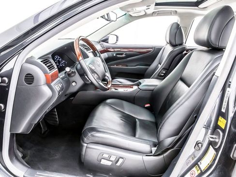 Used 2010 Lexus LS 460 L RWD image 29