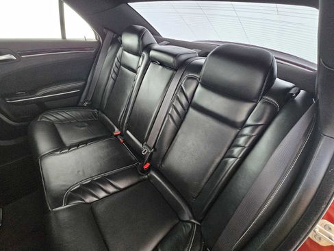 Used 2023 Chrysler 300 C image 17