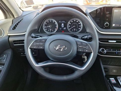 Used 2023 Hyundai Sonata SE image 13