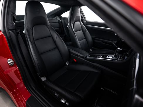 Certified 2019 Porsche 911 Carrera 4S image 14