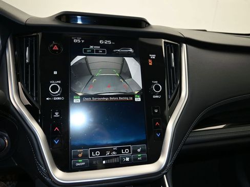 Used 2023 Subaru Outback Limited image 17