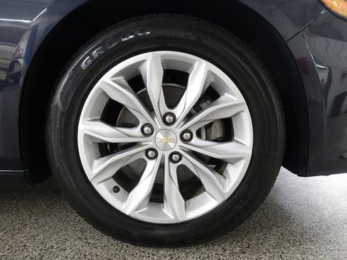 Used 2023 Chevrolet Malibu LT FWD image 26