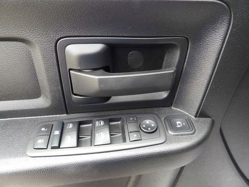 Used 2024 RAM 3500 Tradesman w/ Chrome Appearance Group AWD/4WD image 15