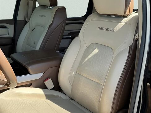 Used 2019 RAM 1500 Laramie image 31